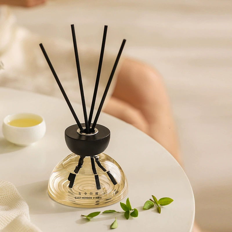200 ミリリットルリードディフューザーボトルエッセンシャル - Reed Diffuser Set のレビューと価格