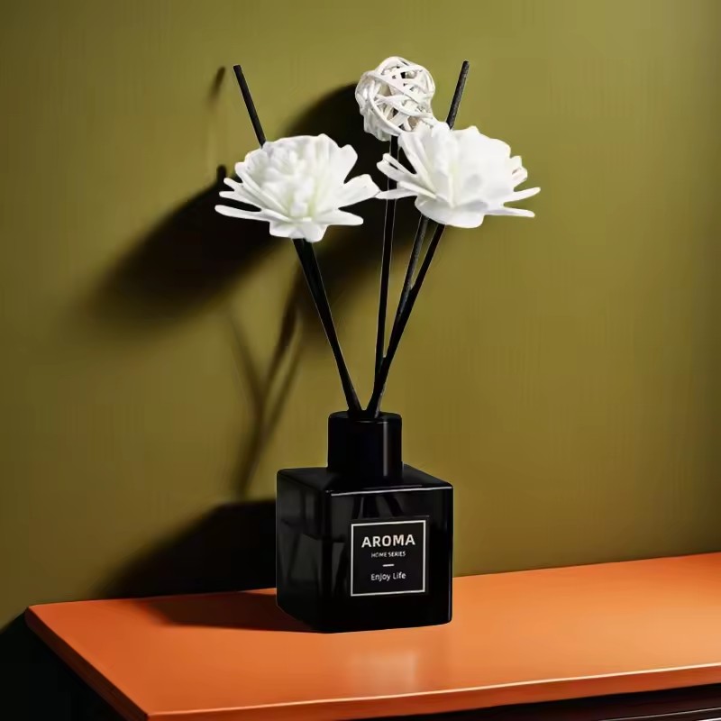 ホットセール 50ml フレームレスリードディフューザーオイ - Reed Diffuser Set のレビューと価格